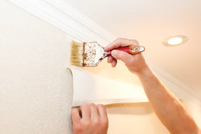 Pose de papier peint à Cossesseville — revêtements muraux et toiles de verre